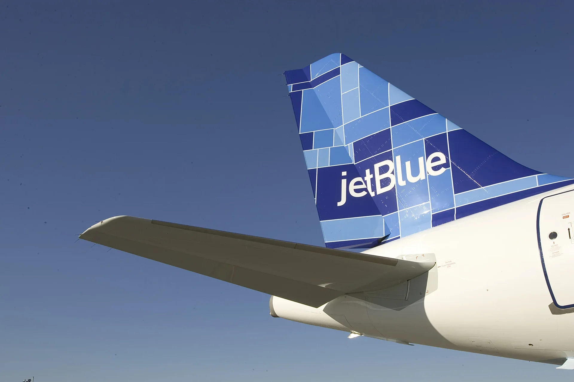El CEO de JetBlue utiliza YouTube