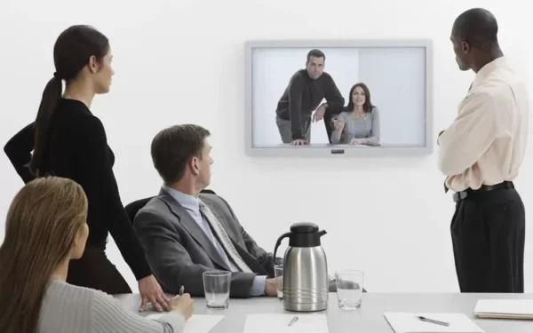 Hombres de negocio prefieren video en vivo