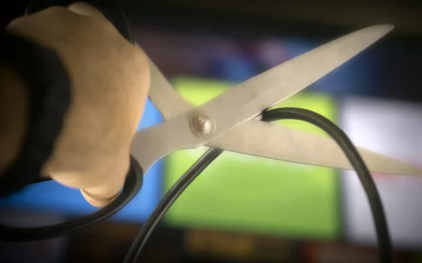 Cord-Cutting 2019: la mayor caída de TV de pago en una década